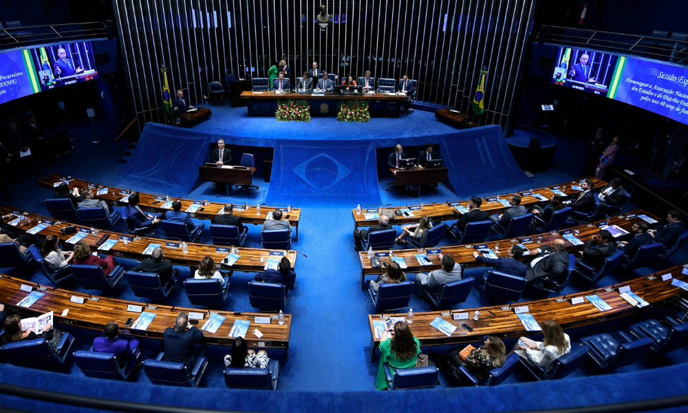 Senado recorre de decisão do STF sobre transporte público gratuito nas eleições