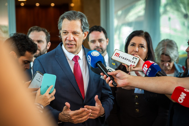 Haddad anuncia revisão na agenda de gastos para Orçamento de 2025