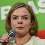 Gleisi Hoffmann diz que Padilha ofende PT e que desempenho insatisfatório nas eleições se deve a ‘ampla coalizão’