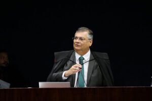 Dino suspende repasse de emendas parlamentares a 13 ONGs por falta de transparência