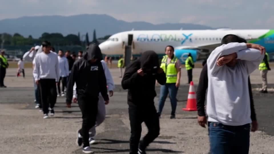 À CNN, especialista explica prioridade para deportação nos EUA