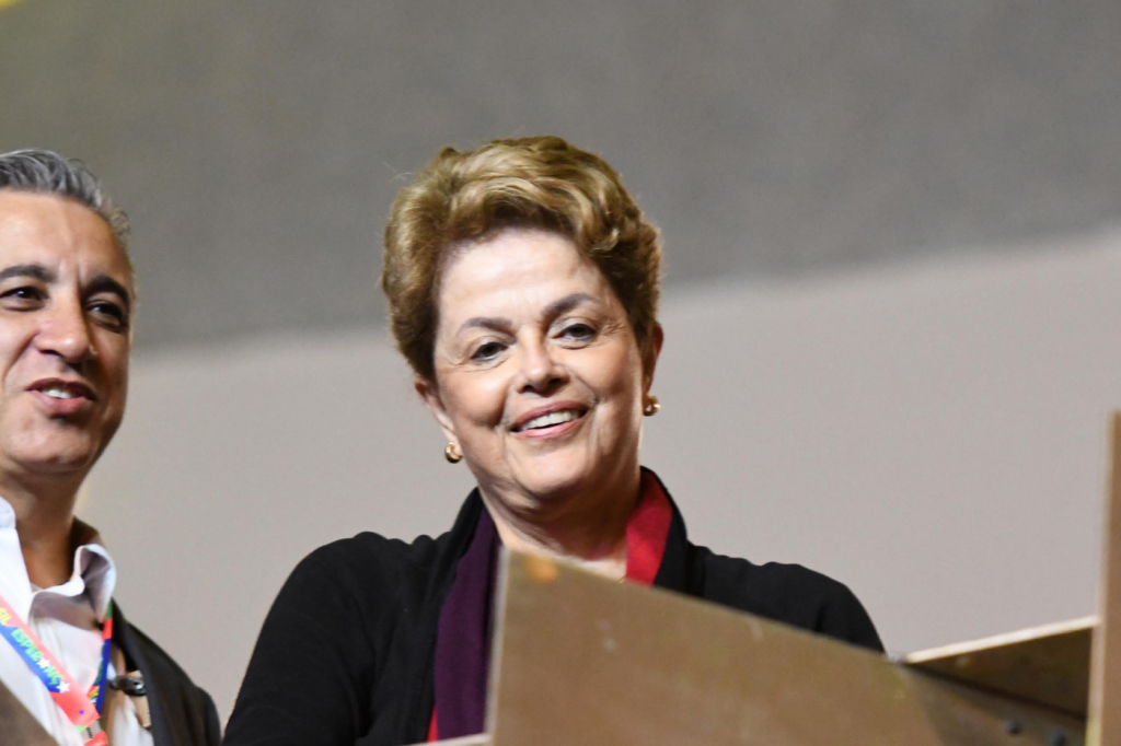 Dilma Rousseff apresenta boa recuperação em hospital de Xangai