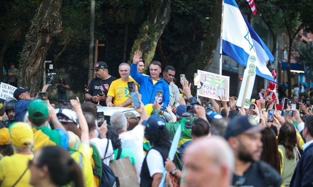 Manifestação de Bolsonaro reuniu 12 mil pessoas na Avenida Paulista