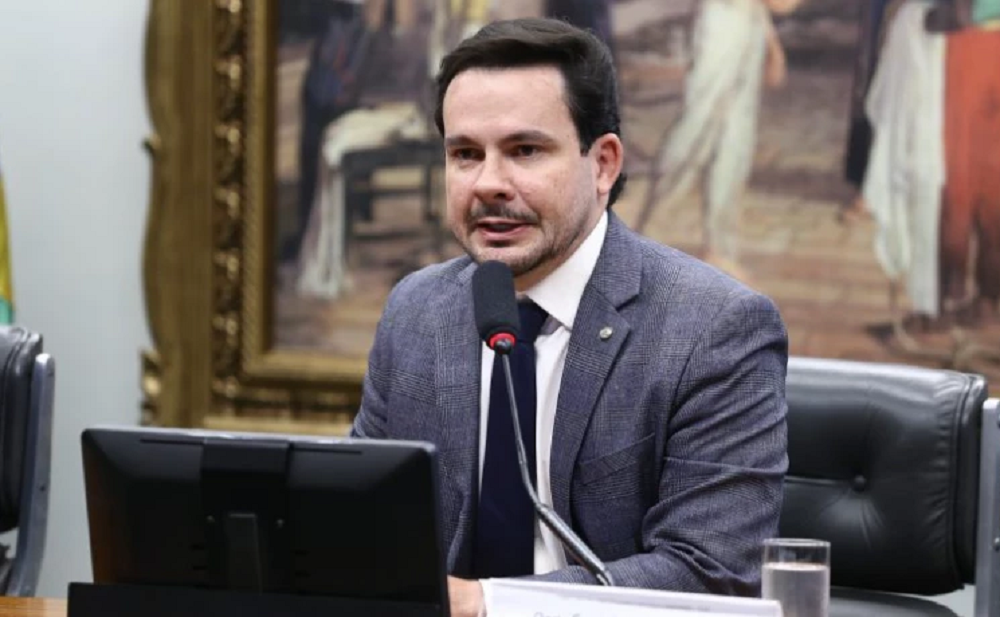 CCJ da Câmara aprova castração química como condição para liberdade condicional de estupradores