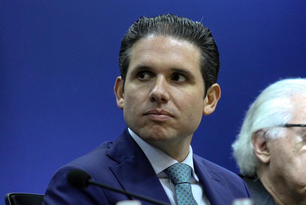 Hugo Motta vai discutir com líderes posicionamento oficial sobre tarifaço de Trump