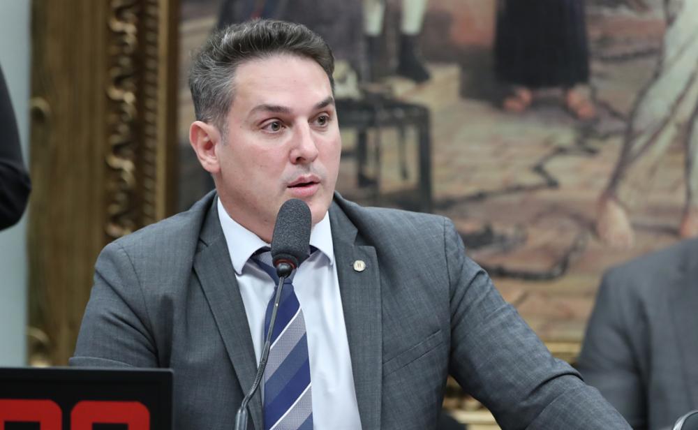 Coronel Zucco visita Bolsonaro nesta quinta e fará churrasco gaúcho