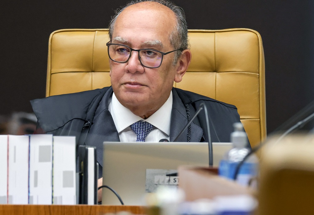 Gilmar Mendes determina inclusão de ação por perseguição armada no pedido de extradição de Zambelli