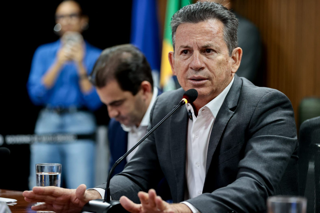 Governador do MT sofre acidente durante vistoria a obras e precisa ser hospitalizado