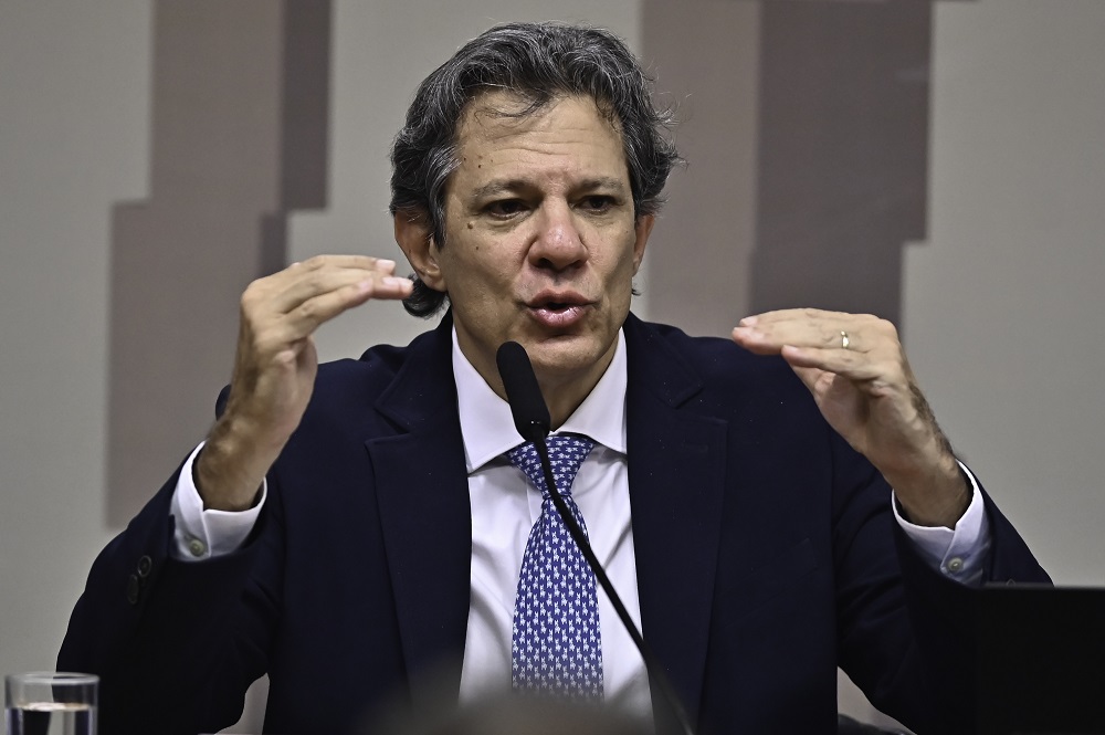 Haddad anuncia que plano de contingência sobre o tarifaço de Trump sai amanhã