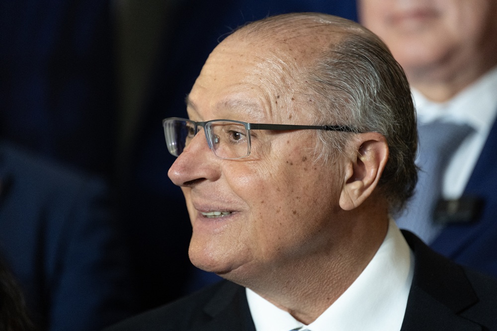 Alckmin afirma que Lula é o ‘candidato natural’ para as eleições de 2026