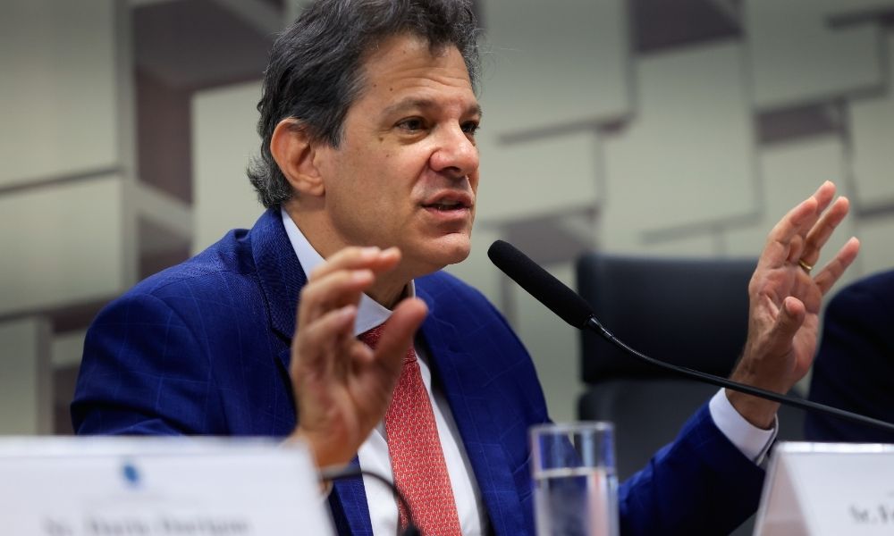 Haddad diz que Lei de Seguro vai trazer ‘grande contribuição’ para desenvolvimento do País