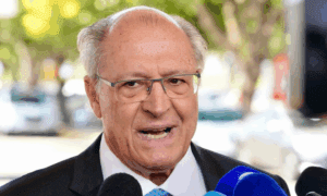 Alckmin comemora redução de tarifas, diz que está na ‘direção certa’, mas fala em ‘distorção’ que precisa ser corrigida