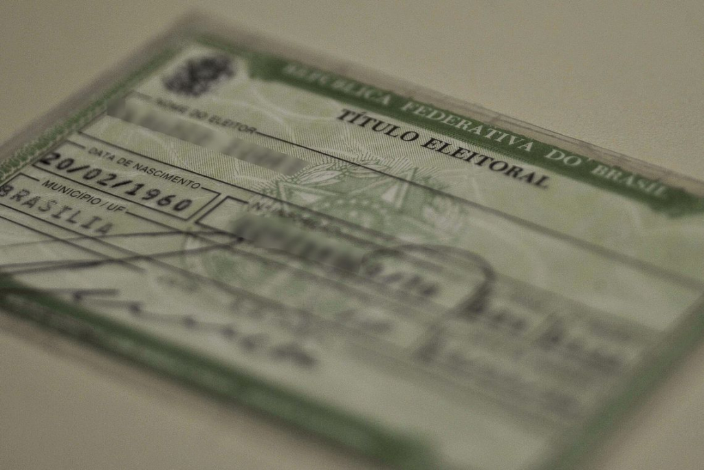 Análise da legislação sobre a idade para votar no Brasil