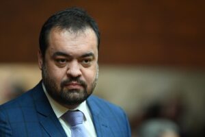 Castro diz receber ‘com grande inconformismo’ decisão que o tornou inelegível