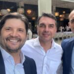 Eduardo Bolsonaro anuncia André do Prado ao Senado por SP