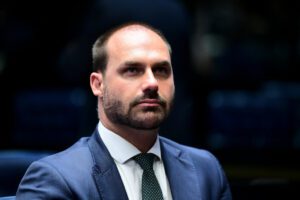 PGR se manifesta a favor da condenação de Eduardo Bolsonaro por coação